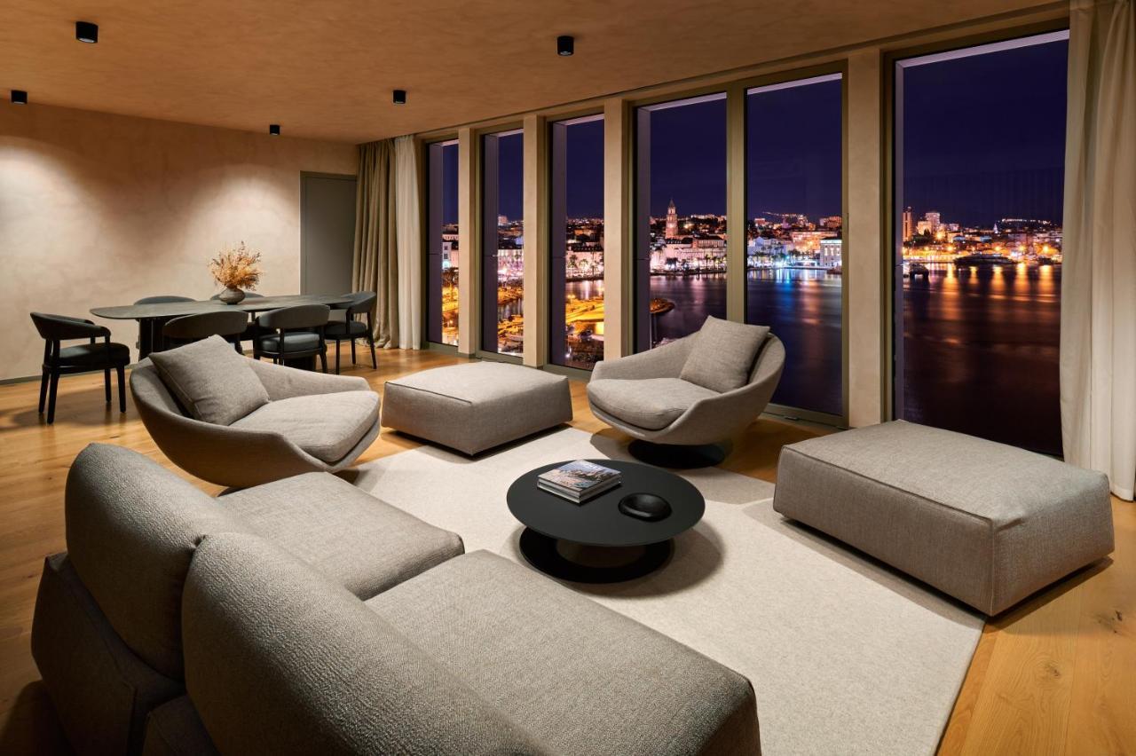 Hotel Ambasador Сплит Екстериор снимка Interior of a penthouse apartment